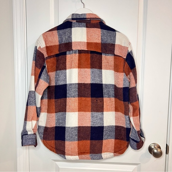 Plaid Button-Up Shacked - Picture 5 of 6